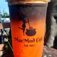 MaeMod  CaFe หน้าอาคารพาณิชย์ติดกับร้านบุญเฮง 18