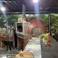 Pizza House by Somprasong Guest House