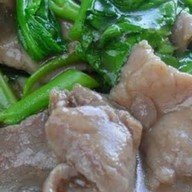 ราดหน้าหมูหมัก น้องกาตูนย์ ตลาด ส.เสริมสุข2 ซ.วโรชา ฝั่งด้านข้างเซ่เว่น