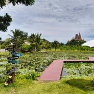 บรรยากาศ Cafe ริมบัว กาญจนบุรี