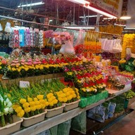 ร้านชญาภาบายศรี-ดอกไม้สด สาขาตลาดไท