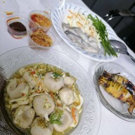 เมนูของร้าน ขาหมูเจ๊นกสาขา3 หัวถนน