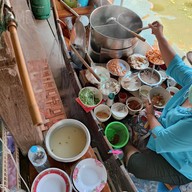 บรรยากาศ ก๋วยเตี๋ยวเจ๊หมวย