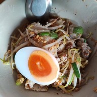 เมนูของร้าน ก๋วยเตี๋ยวเจ๊หมวย