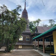 วัดป่ามหาเจดีย์แก้ว (วัดล้านขวด)