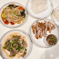 ก้างใหญ่ ไก่ย่าง เอ็มโพเรียม
