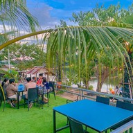 ร้านอาหารตำนานแม่ลา-tamnan Maetaurant