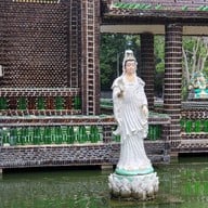 วัดป่ามหาเจดีย์แก้ว (วัดล้านขวด)