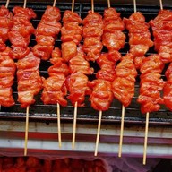 บังอาณัติไก่ย่าง&ก๊ะด๊ะฮาลาล ตลาดวันชื่นพล่าซ่า(ข้างๆเซเว่น)