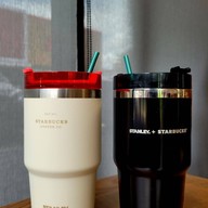 เมนูของร้าน Starbucks ซัสโก้ พุทธบูชา