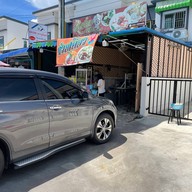 ก๋วยเตี๋ยวเจ๊น้อย (เจ้าเก่ากิ่งเพชร)