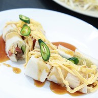 เมนูของร้าน โรตีสายไหม มั่วแต่มองไม่ลองหน่อยหรอ ตลาดฐานเพรชนนท์