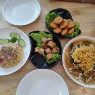 คั่วไก่ดาวทอง สาขาปิ่นเกล้า