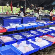 หน้าร้าน ท่าอิฐซีฟู๊ด