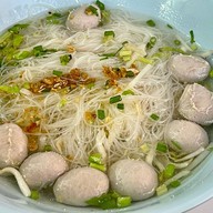 ลูกชิ้นรสเยี่ยม