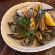 Yeast rustic pizza -