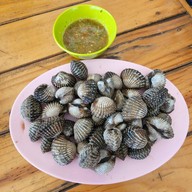 เมนูของร้าน ท่าอิฐซีฟู๊ด