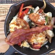 เมนูของร้าน The Bridge Bar & Bistro