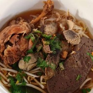 เตี๋ยวต้มตุ๋น (เป็ดตุ๋น หมูตุ๋น ข้าวขาหมู)