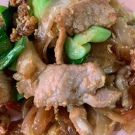 ข้าวไข่เจียวบุฟเฟต์ (นุ้ย กะเพราเนื้อนุ่ม)