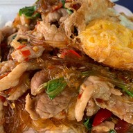 ข้าวไข่เจียวบุฟเฟต์ (นุ้ย กะเพราเนื้อนุ่ม)