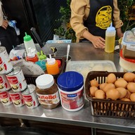 บรรยากาศ โรตีเตาถ่าน - ฮาลาล พูนผล