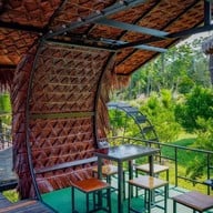 แล้วแต่ปุ๊ The orange Cafe