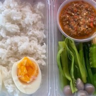 ข้าวหมูทอด เทพธิดา สาขาคลองเตย