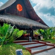 แล้วแต่ปุ๊ The orange Cafe