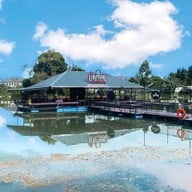 บ้านริมขุม (Baan Rim Khum Cafe & Restaurant)