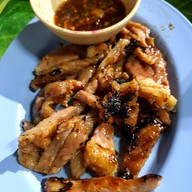 เมนูของร้าน เจ๊ไก่ สะพานหัวช้าง BTS พญาไท