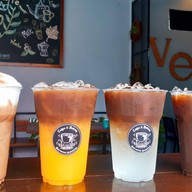 นมน้อย little milk coffee