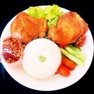 ไก่ทอดนำ้ปลาเจ๊นี
