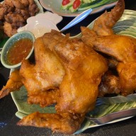 เมนูของร้าน ครัวอาจารย์สายหยุด & หมอทราย