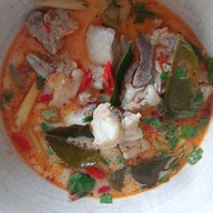 ร้านกะหรี่ปั๊บโบราณคุณอ้อ