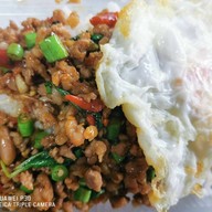 เจ๊แอ๊วอาหารตามสั่ง ซอย วปอ.11