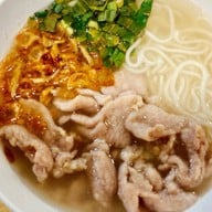 355CAFE’&ก๋วยจั๊บญวนอุบล หน้าตลาดสี่มุมเมือง