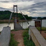 บรรยากาศ สะพานแขวนแก่งกระจาน