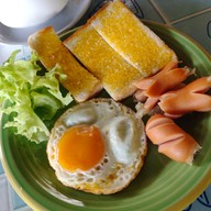 ชาณิชา อาหารตามสั่ง & กับข้าว (Cha-nicha)
