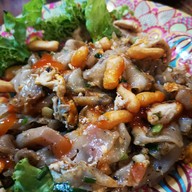 เมนูของร้าน ครัวแต้จิ๋ว คั่วไก่ หมูแดงเตาถ่าน  since 1973 นิมิตใหม่