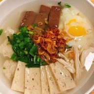 355CAFE’&ก๋วยจั๊บญวนอุบล หน้าตลาดสี่มุมเมือง