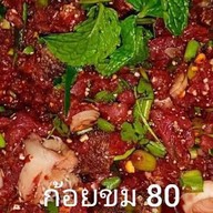 (ร้อยเอ็ด&สุรินทร์)ไม่ได้เน้นที่หน้าตาอาหารเน้นที่รสชาติครับ ตลาดริมบึง