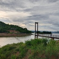 บรรยากาศ สะพานแขวนแก่งกระจาน