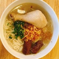 355CAFE’&ก๋วยจั๊บญวนอุบล หน้าตลาดสี่มุมเมือง