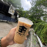 Baan Cool Cafe' & Arts Space