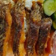 ข้าวปลาแกะ ครัววราภรณ์ ถนนฉิมพลี