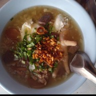 ก๋วยจั๊บยายปุ๊