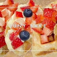 ครอฟเฟิลโฮมมี่ Juny Bake