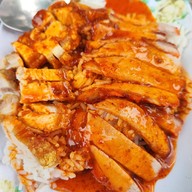 เมนูของร้าน ข้าวมันไก่ยอดแหลม คุณหน่อย