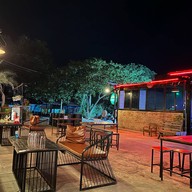 สี่แยกปากหวาน